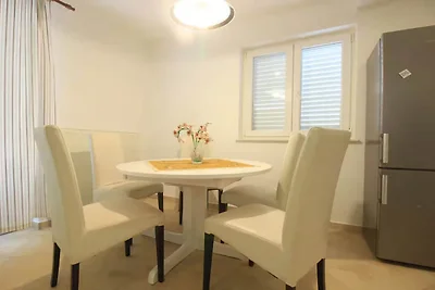 Srima To Relax Apartment - One Bedroom Apartm...