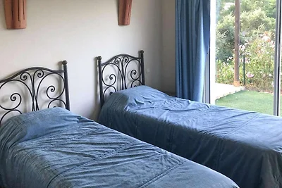 Bungalow in Solenzara mit Meeresstrand