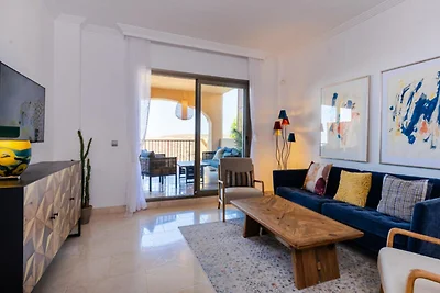 Apartment in Benahavís mit Infinity-Pool