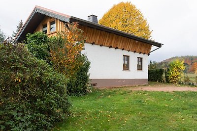 Holiday home in the Thuringian Forest with ti...