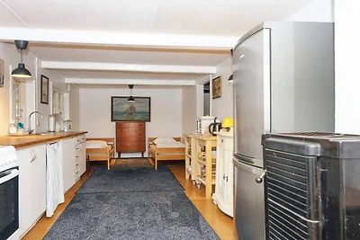 Casa vacanze sul lago con foresta