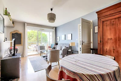 Entfliehen Sie in der Nähe des Hafens von Les...