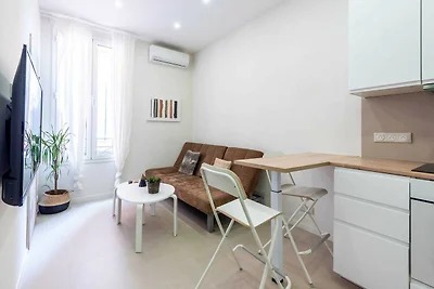 Modernes Apartment -2BDR/6P - 300m vom STRAND...