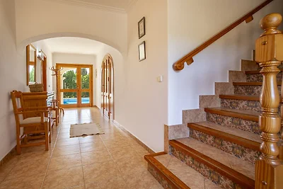 Elegante Villa für 12 Gäste mit Pool auf...