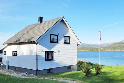 6 Personen Ferienhaus in Sandhornøy