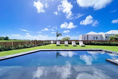 Villa in Saint-François mit Meerblick