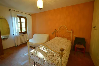 Casa colonica toscana a Lucca con piscina