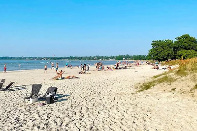 4 Personen Ferienhaus in BORGHOLM-By Traum
