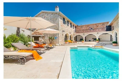 Villa in Vrsar met zwembad