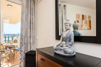 Wohnung bei Meia Praia mit Meerblick