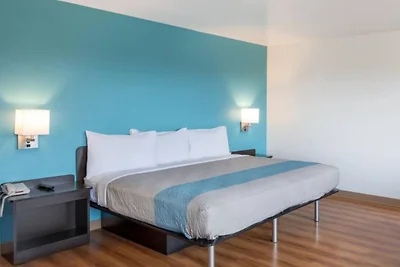 1 Kingsize -bett | Mob Access Badewanne Ns