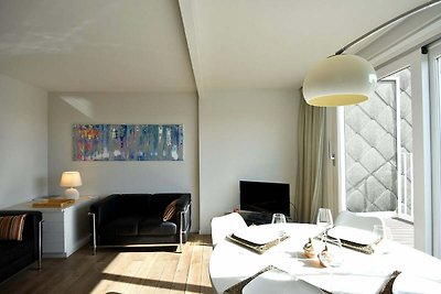 Stylish apartment right on the beach