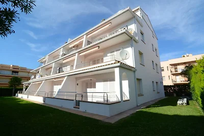 Appartamento con vasca da bagno a Estartit
