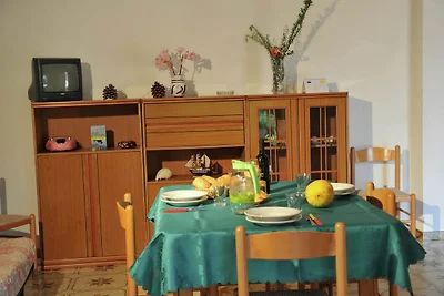 Ferienwohnung mit Pool und Tennisplatz, in de...