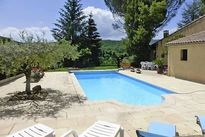 Casa vacanze con piscina privata a Malaucene