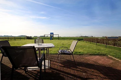 Apartment mit privater Terrasse in...