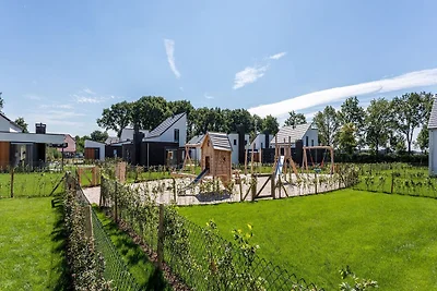 Moderne und Kinderfreundliche Villa in...