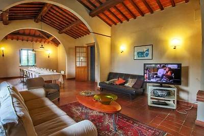 Villa con piscina e campo da tennis