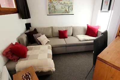 CHARMANTES UND GUT AUSGESTATTETES APARTMENT F...