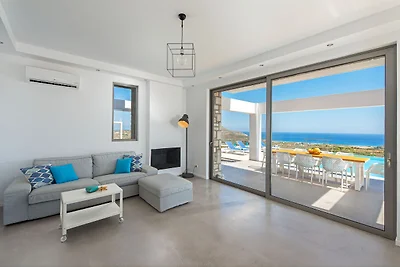 Wunderschöne Villa mit Infinity-Pool und...