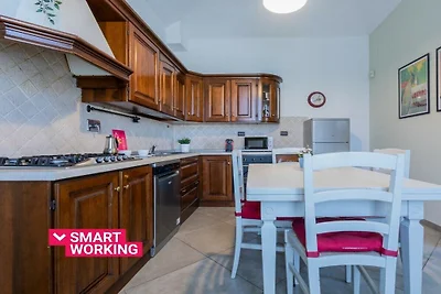 Wohnung in Torino mit Balkon und Parken