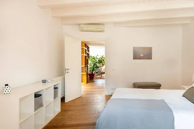 Vittorio Emanuele apartment with terrace