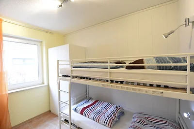 5-Zimmer-Ferienunterkunft in Zierow mit...