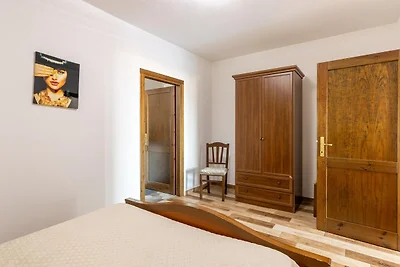 Wohnung mit Veranda und privatem Parkplatz