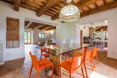 Geräumiges Ferienhaus mit eingezäuntem Garten