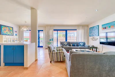 Villa in Corralejo mit privatem Pool