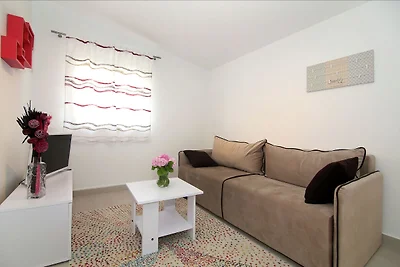 Moderne Ferienwohnung in Meeresnähe in Kaštel...