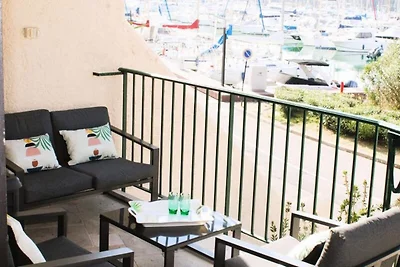 Wohnung in Cogolin mit Hafenblick