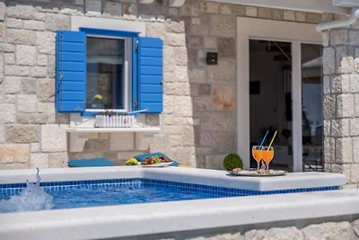 Villa Blue Sky - Three Bedroom Villa with...