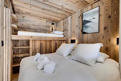 Volledig gerenoveerd appartement, aan de voet...