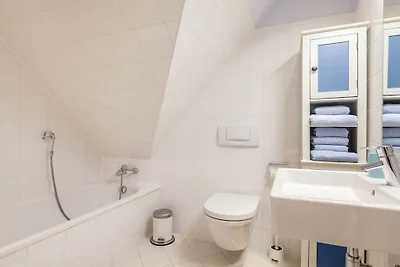 Ferienhaus in Utersum mit Schwimmbecken