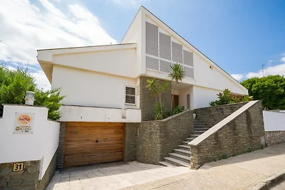 Geräumige Villa an der Costa Brava