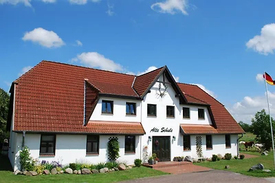 Idyllische Wohnung mit Pool in Mecklenburg
