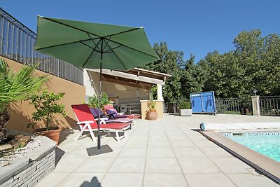 Moderne Villa mit privatem Pool in Lédenon