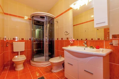 Wohnung in Dramalj mit Meeresstrand