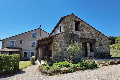 Cottage accogliente a Roussines, Dordogna