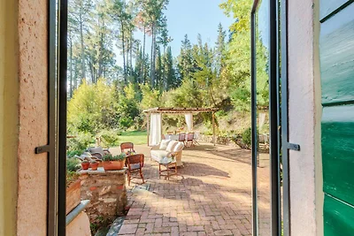 Villa tra i boschi a Camaiore