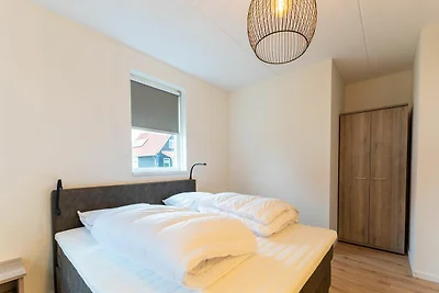Modernes Ferienhaus in Strandnähe
