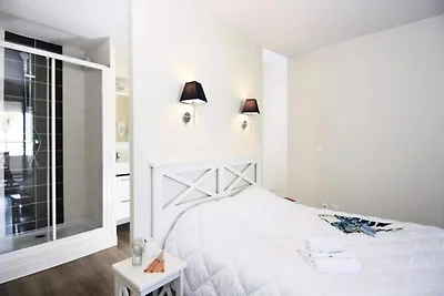 2/3 Zimmer 6/7 Personen