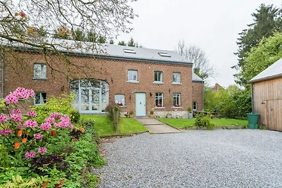 Gemütliche Villa in Ciney inmitten der Natur