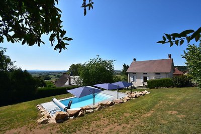 Casa vacanze con piscina a Martigny-le-Comte