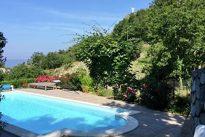Bungalow di lusso a Maratea con piscina