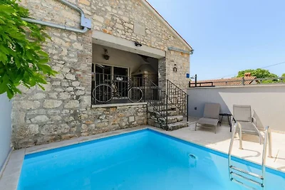 Villa in Porec mit Schwimmbecken
