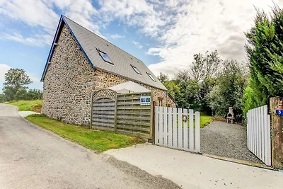 Ferienhaus mit Garten in Brainville