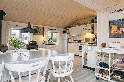 Bezauberndes Ferienhaus in Mesinge mit Grill