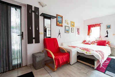 Erfrischende Wohnung in Omiš mit Balkon